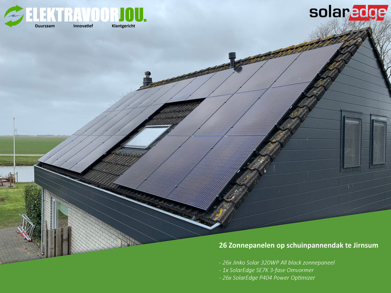 26 zonnepanelen op schuindak te Jirnsum